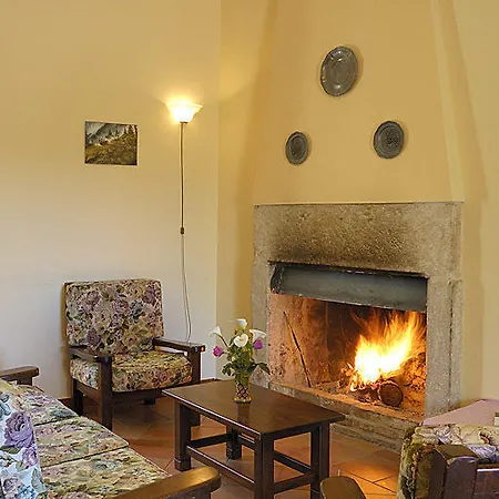 مزرعة للإقامة Giardino Donna Lavia