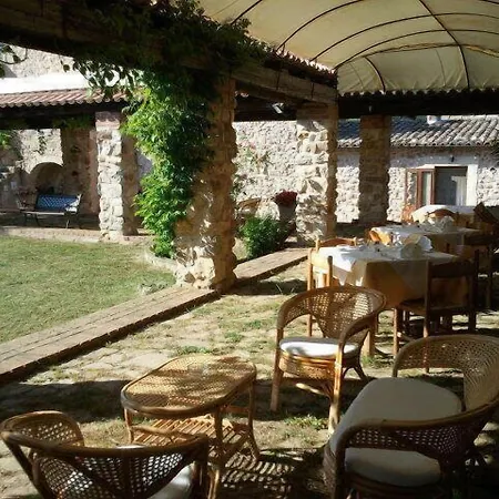 Giardino Donna Lavia Vakantieboerderij Polizzi Generosa