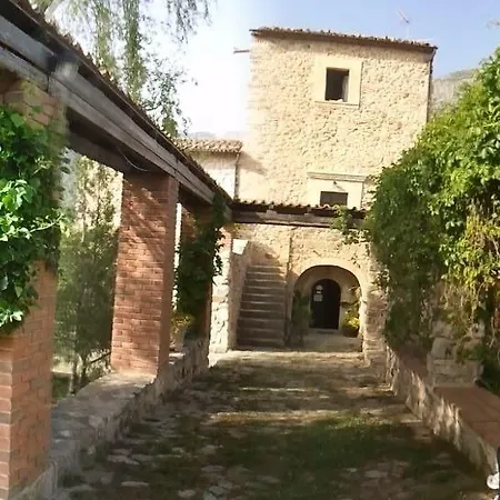 Giardino Donna Lavia Vakantieboerderij Polizzi Generosa