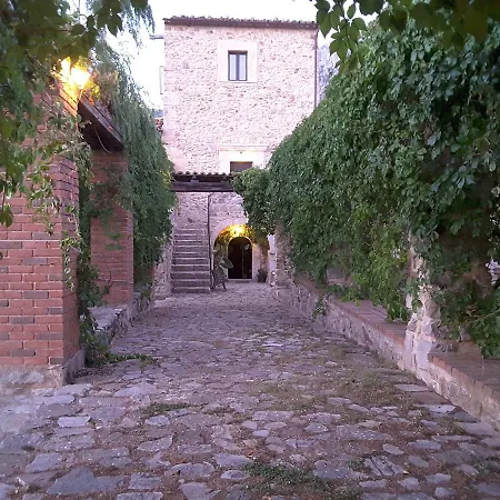 Alojamento de Turismo Rural Giardino Donna Lavia *